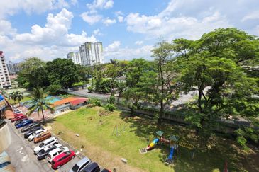 Kajang City Height Apartment
