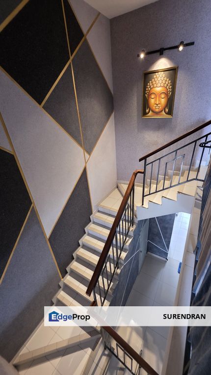 Renovated and beautiful double storey terrace at bandar rinching Semenyih, Selangor, Semenyih