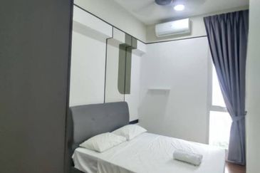 UNA Serviced Apartment