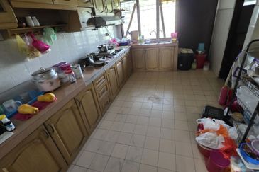 Taman Tepi Sungai ( Taman Teluk Pulai Indah )