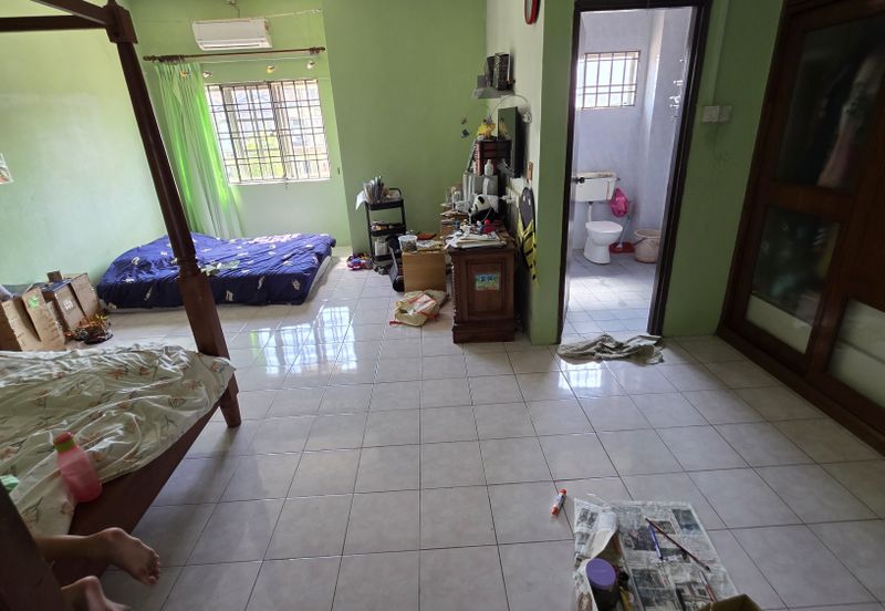 Taman Tepi Sungai ( Taman Teluk Pulai Indah )