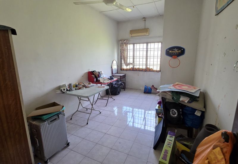 Taman Tepi Sungai ( Taman Teluk Pulai Indah )