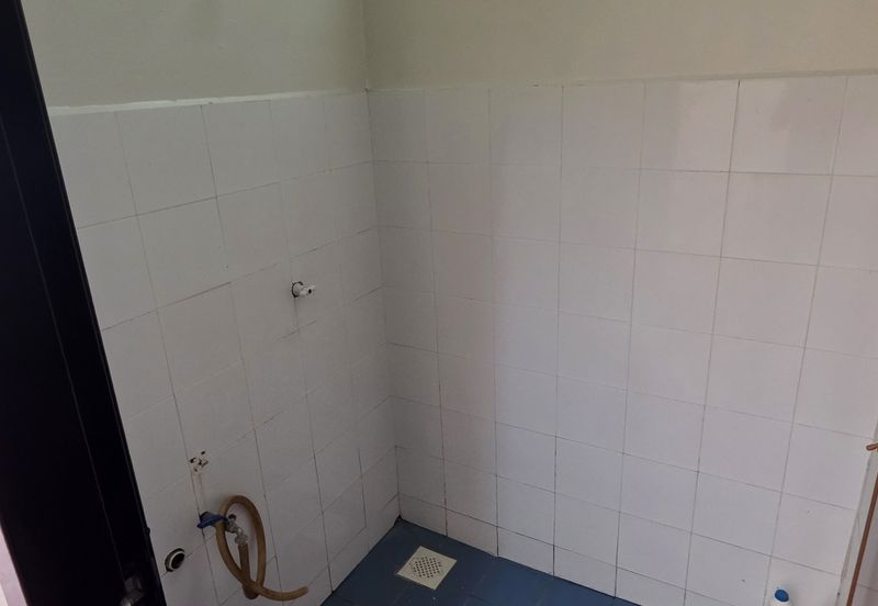 Ground Floor Well Maintained Sri Ayu Apartment for sale