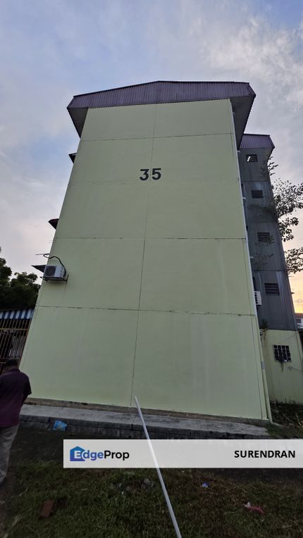 Seksyen 24 Shah Alam Non bumi 2nd Floor walk up apartment for sale , Selangor, Shah Alam