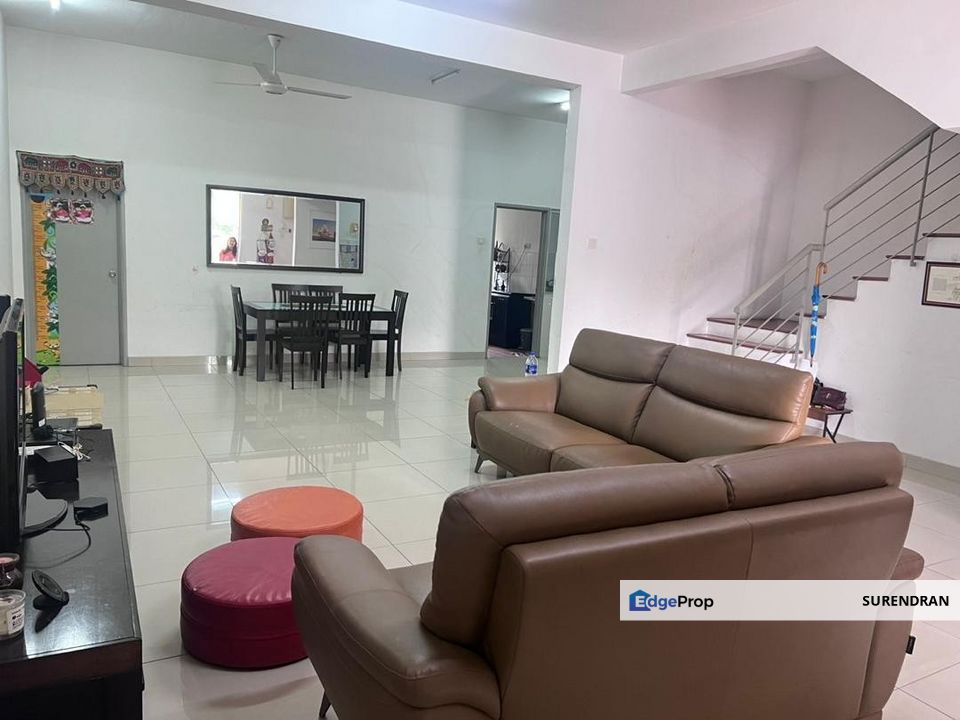 Well Maintained Big Land 2.5 Storey Terrace D’anjung Klang For Sale, Selangor, Klang