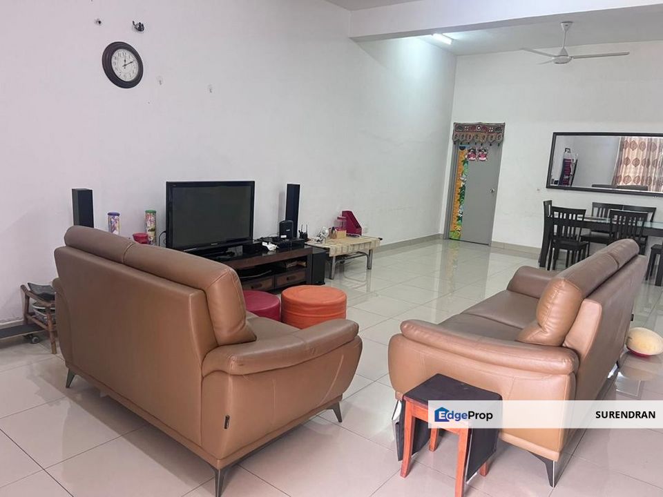 Well Maintained Big Land 2.5 Storey Terrace D’anjung Klang For Sale, Selangor, Klang