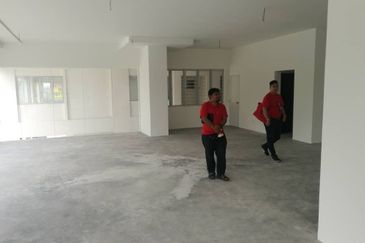 Two Floors Retail units @ Savanna Lifestyle Retail for sale