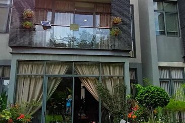 Mirage By The Lake @ Perdana Lakeview West