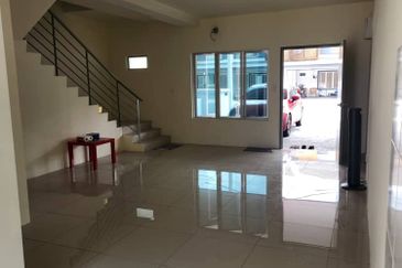 Ritma Perdana Townhouse @ LBS Alam Perdana