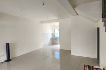 Ritma Perdana Townhouse @ LBS Alam Perdana