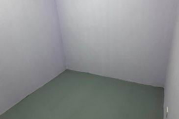 RM155k Pandamaran Flat