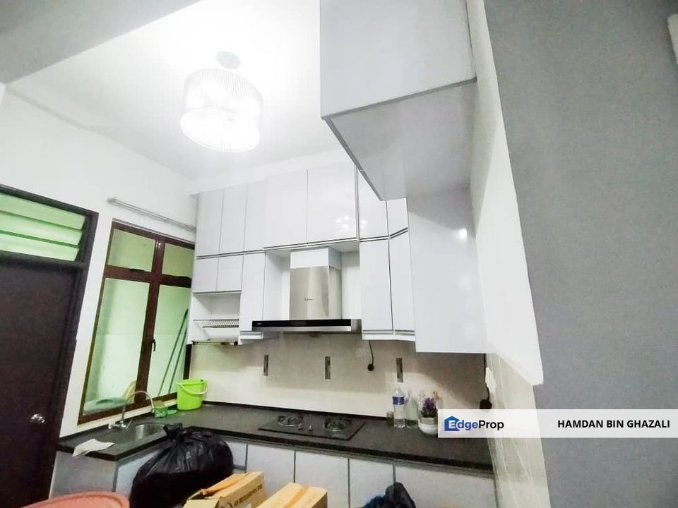 2-STOREY TERRACED END LOT ASTER SEKSYEN 4 TAMBAHAN BANDAR BARU BANGI, Selangor, Bangi