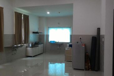 MYDiva, Perdana Lakeview East