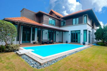 Triple Storey Bungalow Primo 1 The Enclave, Bukit Jelutong For Sale