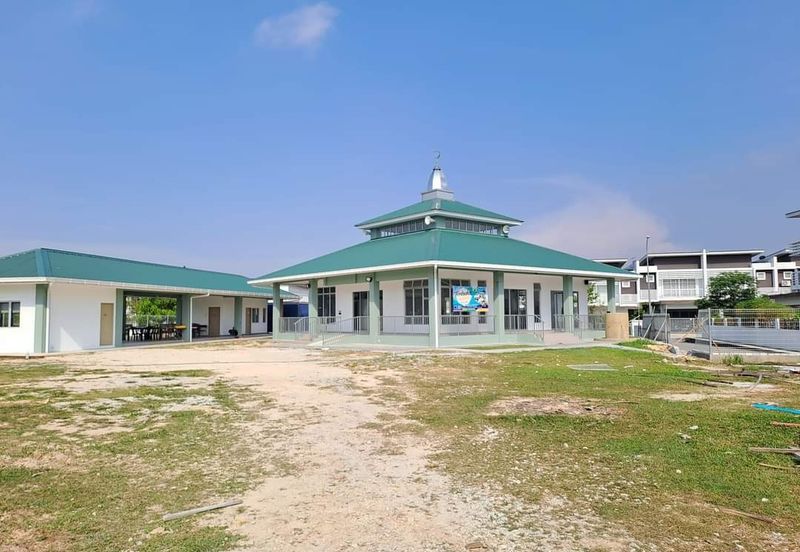 NILAI IMPIAN (LAMAN AZALEA)