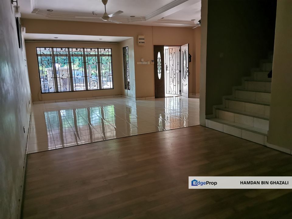FACING OPEN 2 STOREY HOUSE JALAN KRISTAL SEKSYEN 7 SHAH ALAM For Sale, Selangor, Shah Alam