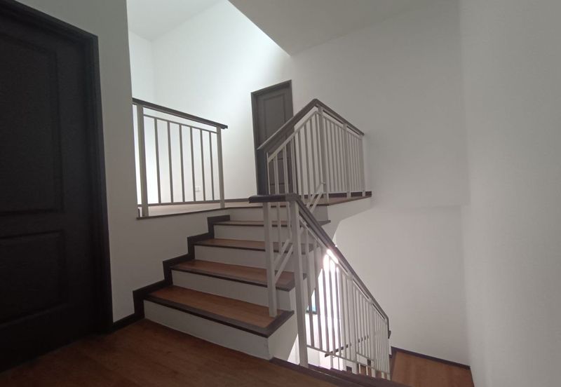 Amaryn @ Bukit Banyan