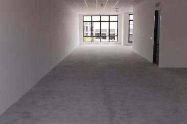 Pusat Komersial Suria (68 Avenue)