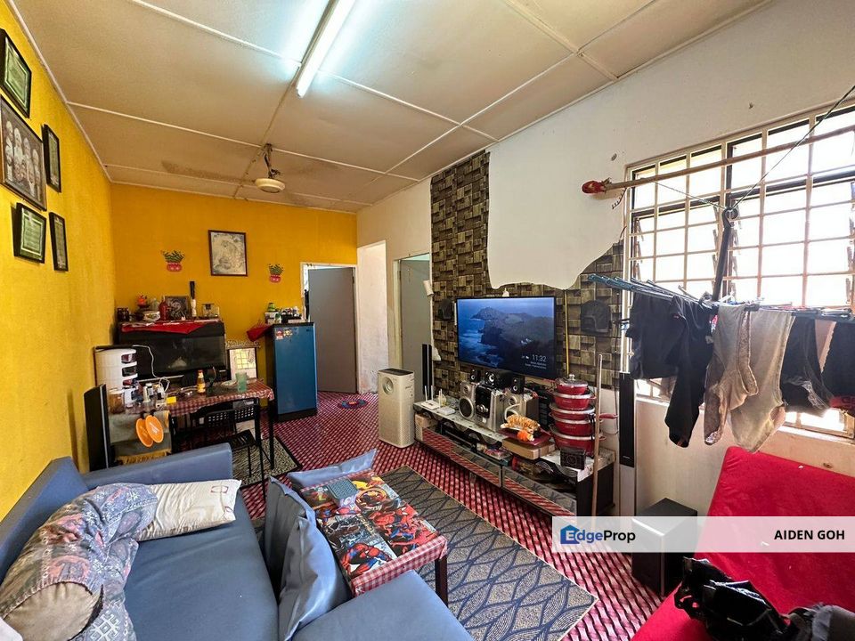 Flat Jentayu Kangkar Pulai Jalan Pulai Harmoni, Johor, Johor Bahru