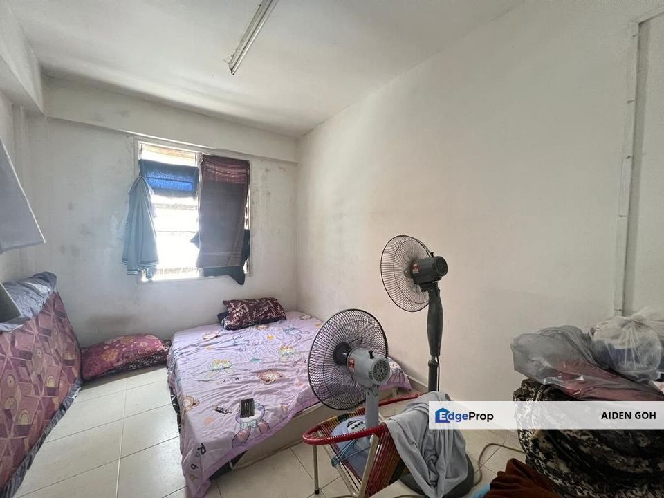 Flat Sri Lanang Taman Desa Tebrau Johor Bahru Lowest Floor, Johor, Johor Bahru