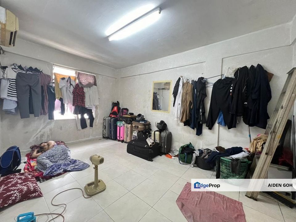 Flat Sri Lanang Taman Desa Tebrau Johor Bahru Lowest Floor, Johor, Johor Bahru