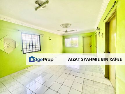 Subang Suria Apartment 3R2B Good Condition, Selangor, Shah Alam