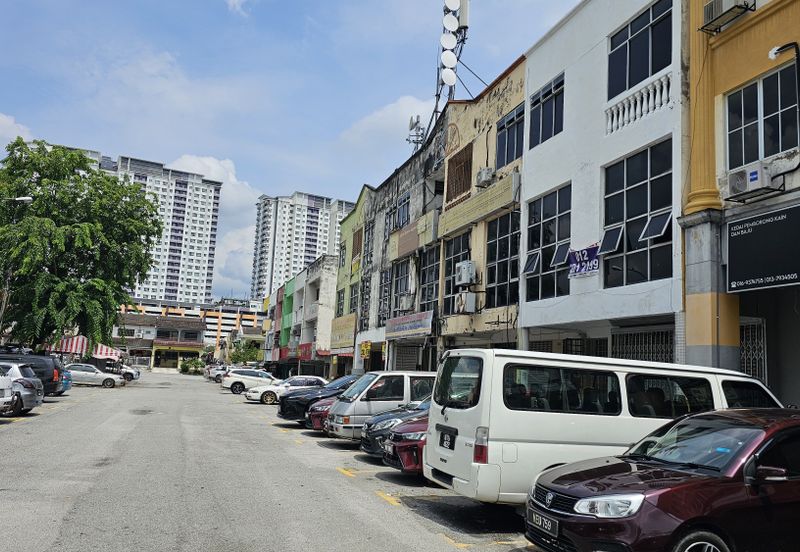 Taman Sri Langat