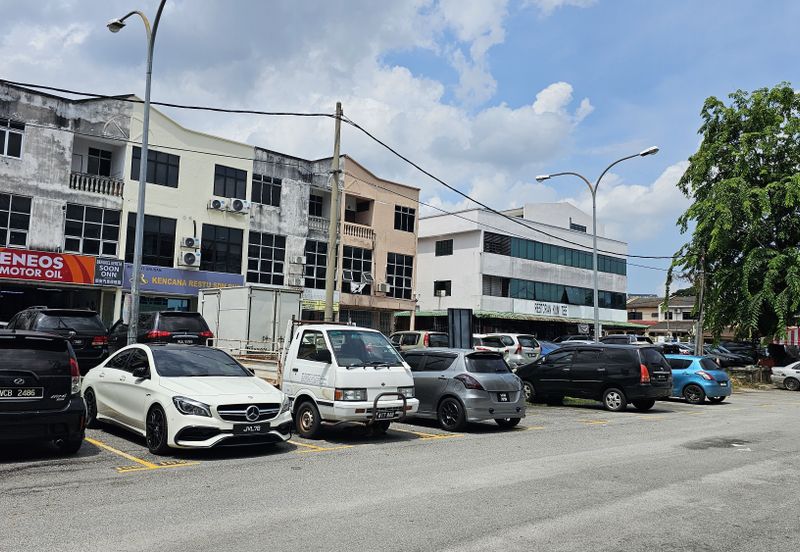 Taman Sri Langat