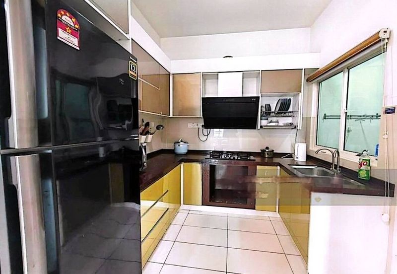 La Thea Residences @ 16 Sierra