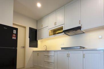 Meta Residence @ Meta City