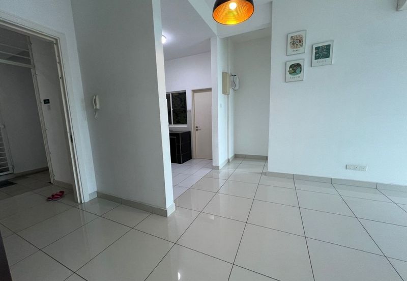 La Thea Residences @ 16 Sierra