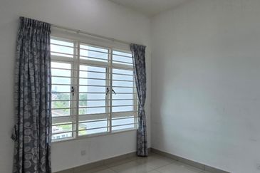 La Thea Residences @ 16 Sierra