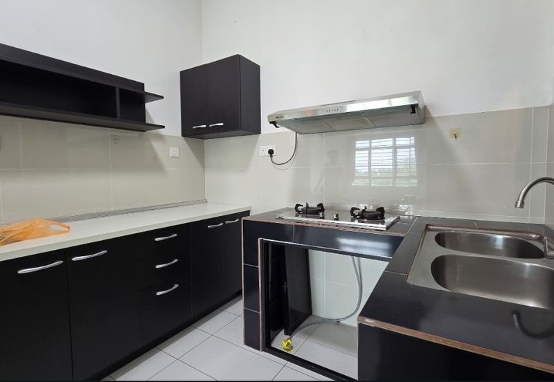 La Thea Residences @ 16 Sierra