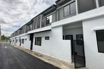 Lakefield Residences, Tropicana Heights