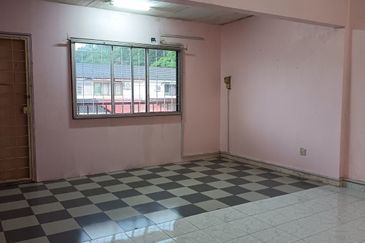 TAMAN UNIVERSITY INDAH