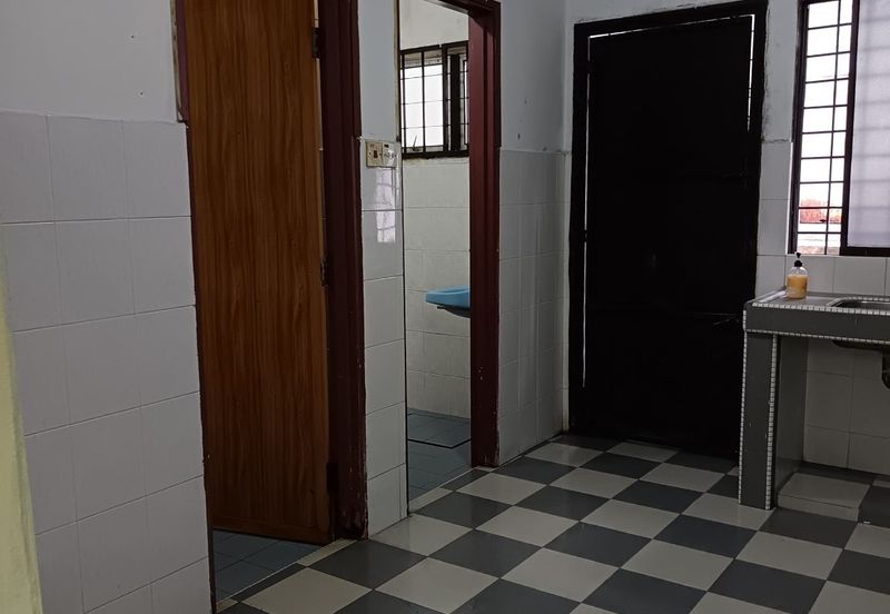 TAMAN UNIVERSITY INDAH