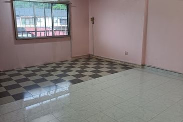 TAMAN UNIVERSITY INDAH