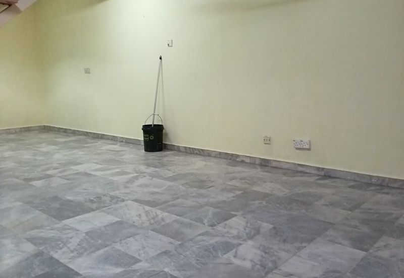 TAMAN UNIVERSITY INDAH