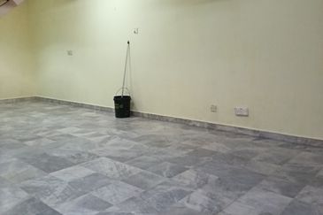 TAMAN UNIVERSITY INDAH