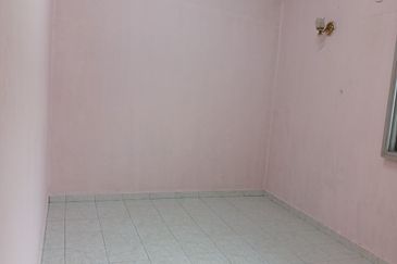 TAMAN UNIVERSITY INDAH