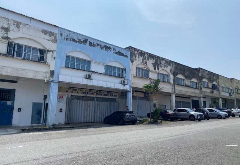 Kajang Endlot 1.5-Storey Linked Factory For Sale 