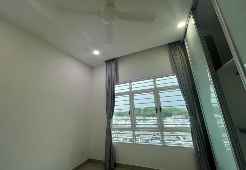 La Thea Residences @ 16 Sierra