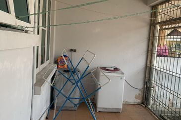 Lorong Song Double Storey Terrace Intermediate For Rent