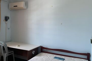 Lorong Song Double Storey Terrace Intermediate For Rent