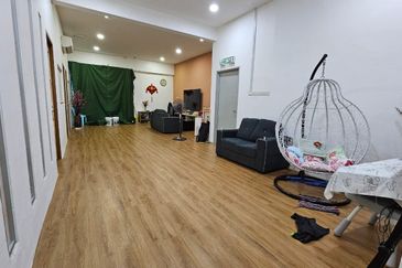 Muara Tabuan Light Industrial Park