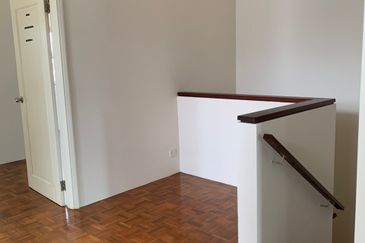 Taman Centurion Stutong Baru Double storey Terrace Corner For rent 