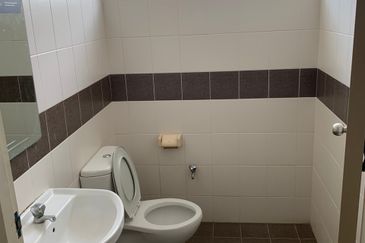 Taman Centurion Stutong Baru Double storey Terrace Corner For rent 