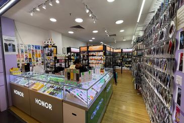 Summer mall Ground floor shop For Sale  