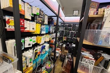 Summer mall Ground floor shop For Sale  