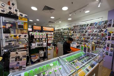 Summer mall Ground floor shop For Sale  